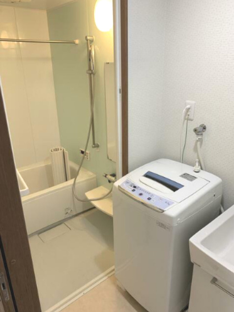 西富仲町戸建の脱衣所