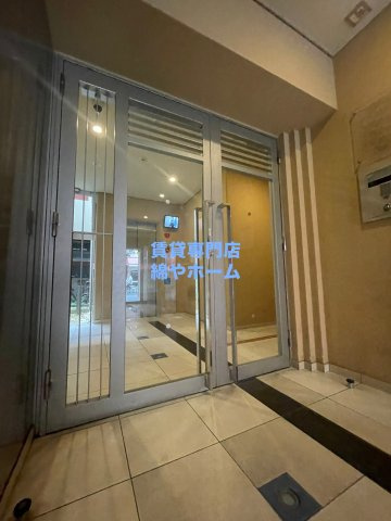 ルネ日本橋アネーロのエントランス|落ち着いたエントランスです