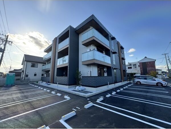 ラ・カシェット　　刈谷市の賃貸ならクラスホーム刈谷店の駐車場