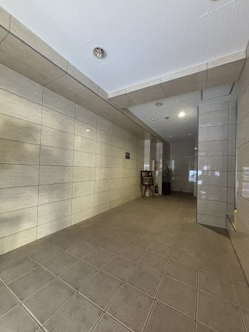 ボヌールエイワのロビー|ゆとりのあるロビーです