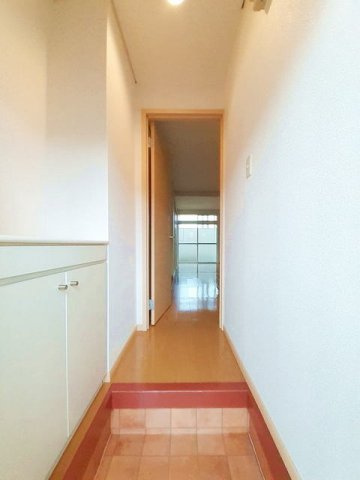 キャステール大江の玄関|ゆったりとした玄関です