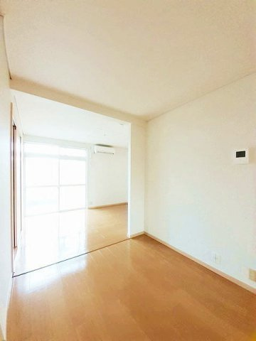 キャステール大江の居間・リビング|ゆったりとした居間です