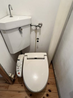 【トイレ】 | クレストⅢB | 落ち着いた色調のトイレです