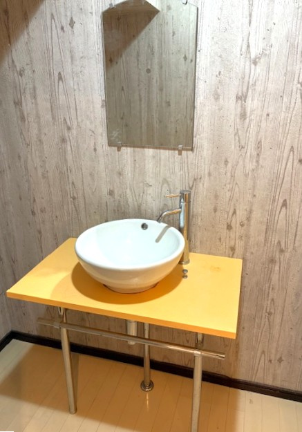 ◆駅まで徒歩４分◆２００７年３月室内リフォーム歴ありで美室◆開放感のある１ＬＤＫ◆コーポ円座の独立洗面台|洗面台