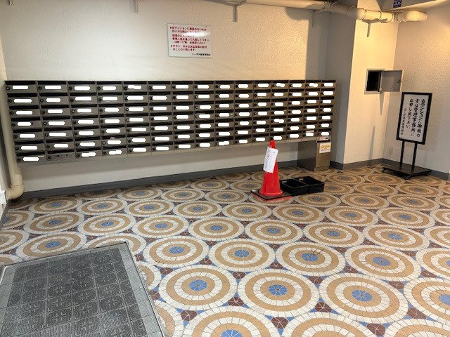 ◆駅まで徒歩４分◆２００７年３月室内リフォーム歴ありで美室◆開放感のある１ＬＤＫ◆コーポ円座のその他共用部分|集合ポスト