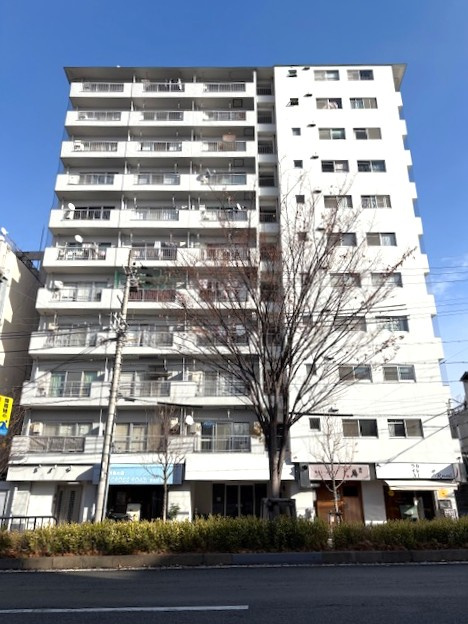 ◆駅まで徒歩４分◆２００７年３月室内リフォーム歴ありで美室◆開放感のある１ＬＤＫ◆コーポ円座の外観|外観