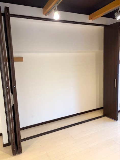 ◆駅まで徒歩４分◆２００７年３月室内リフォーム歴ありで美室◆開放感のある１ＬＤＫ◆コーポ円座の収納|収納