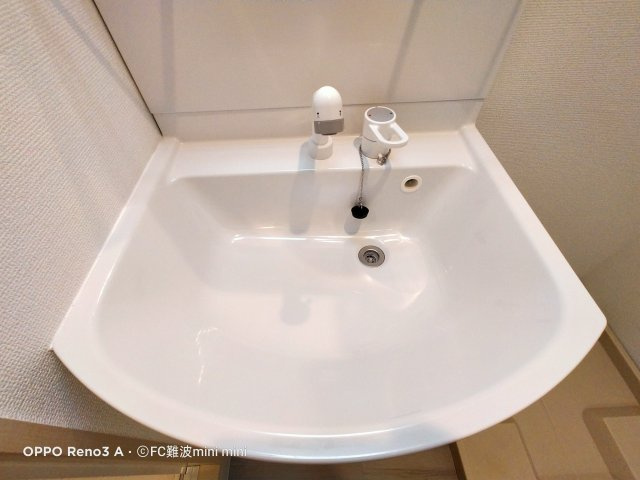 S-FORT桜川南の洗面所