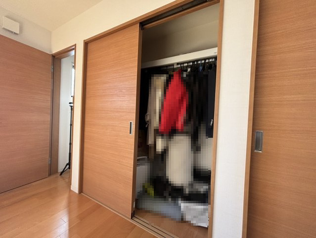 光の森　店舗付き住宅の収納