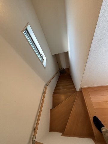 光の森　店舗付き住宅の内装