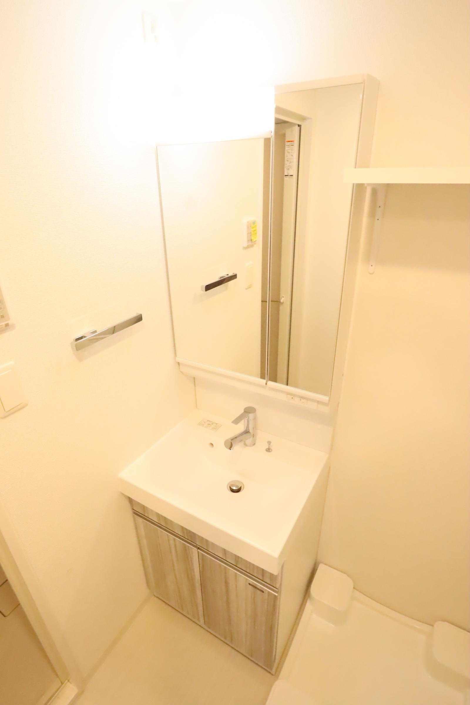 大阪市都島区都島中通１丁目の賃貸マンションの洗面所