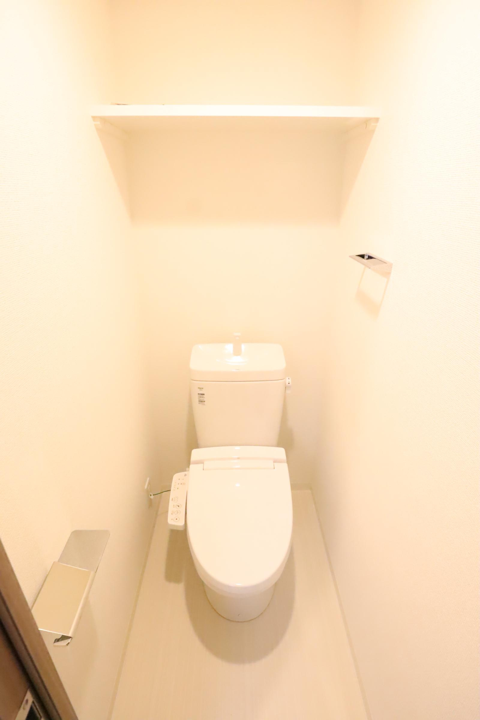 大阪市都島区都島中通１丁目の賃貸マンションのトイレ