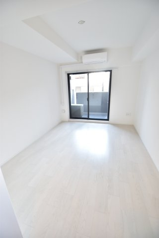 大阪市都島区都島北通２丁目の賃貸マンションの居間・リビング