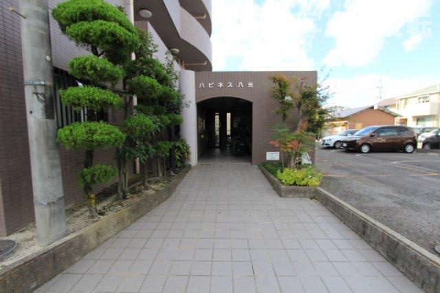 ハピネス八光のエントランス