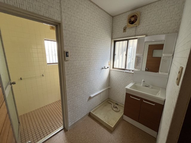 紀の川市桃山町最上・中古戸建・54627の洗面所