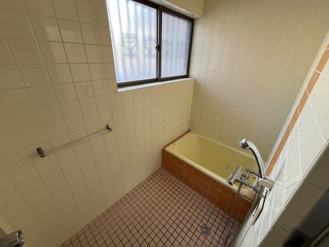 紀の川市桃山町最上・中古戸建・54627の浴室