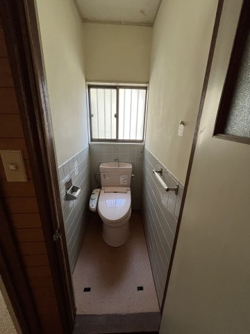 紀の川市桃山町最上・中古戸建・54627のトイレ