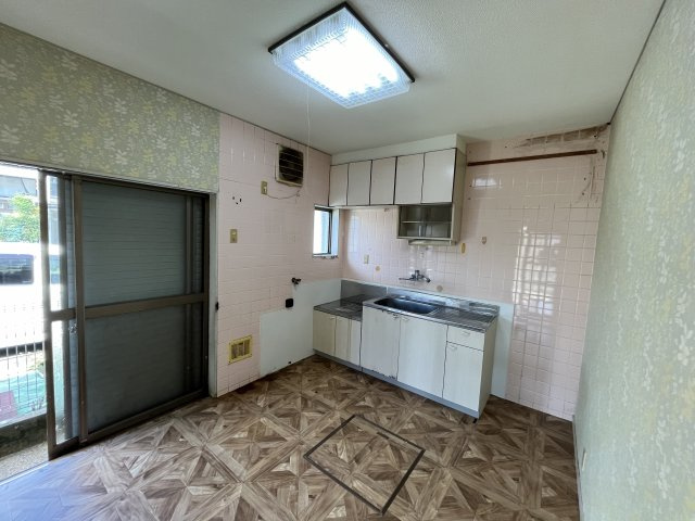 紀の川市桃山町最上・中古戸建・54627のキッチン