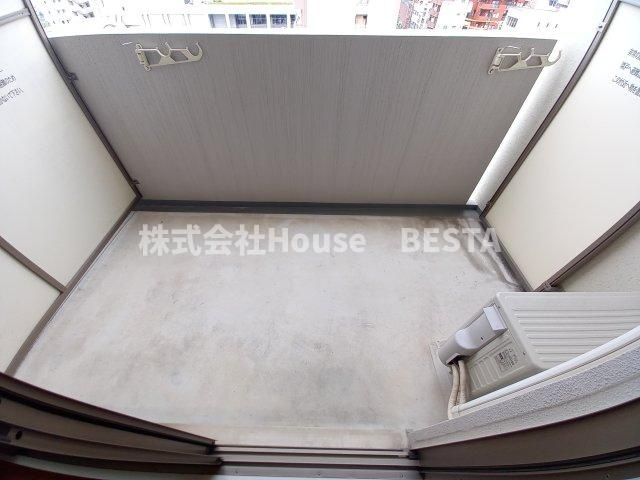 ベルフェリーク新神戸のバルコニー