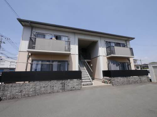 熊本市東区長嶺東８丁目のアパートの外観