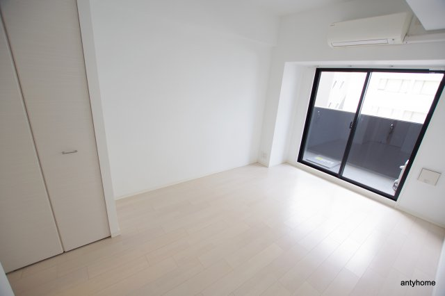 S-RESIDENCE新大阪駅前　仲介手数料無料の寝室