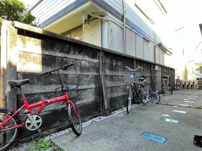 【駐車場】 | マルティプレックス要町　14370 | 敷地内に自転車置き場があります(^^)/