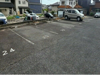 【駐車場】