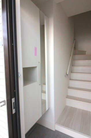 プレミエール B棟の玄関