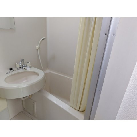 岐阜市県町２丁目の賃貸マンションの浴室|お問い合わせは美濃善不動産駅前店へ！