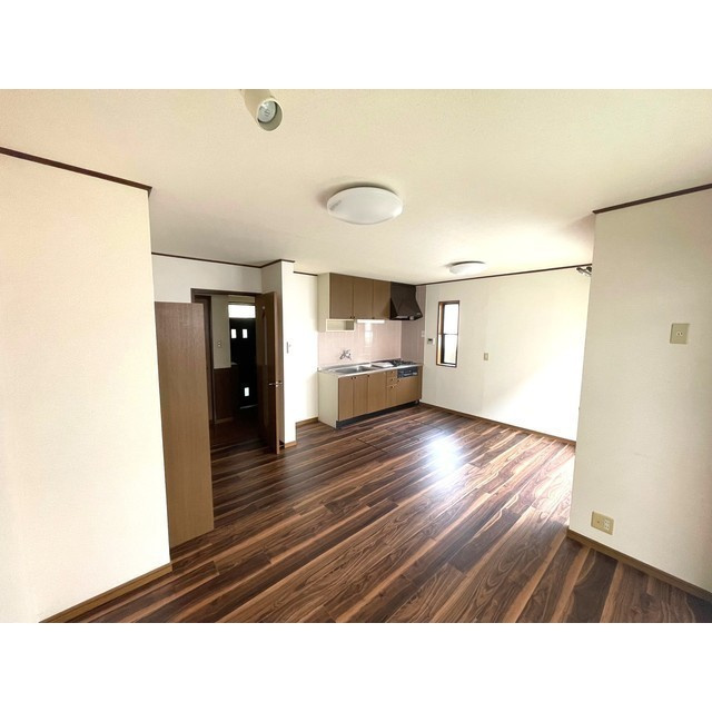 本巣郡北方町高屋太子２丁目の一戸建ての居間・リビング|ＬＤＫ