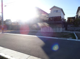 【前面道路含む現地写真】 | 川西市清和台東2丁目　34号地　建築条件無土地