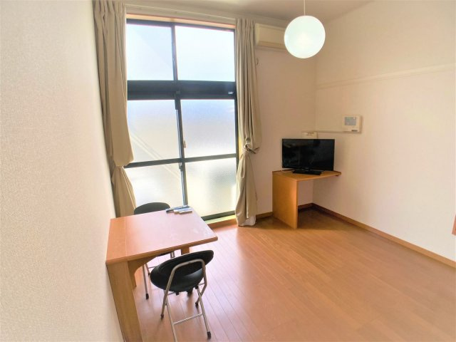 【居間・リビング】 | 設備仕様は号室により異なる為、現況を優先とします。