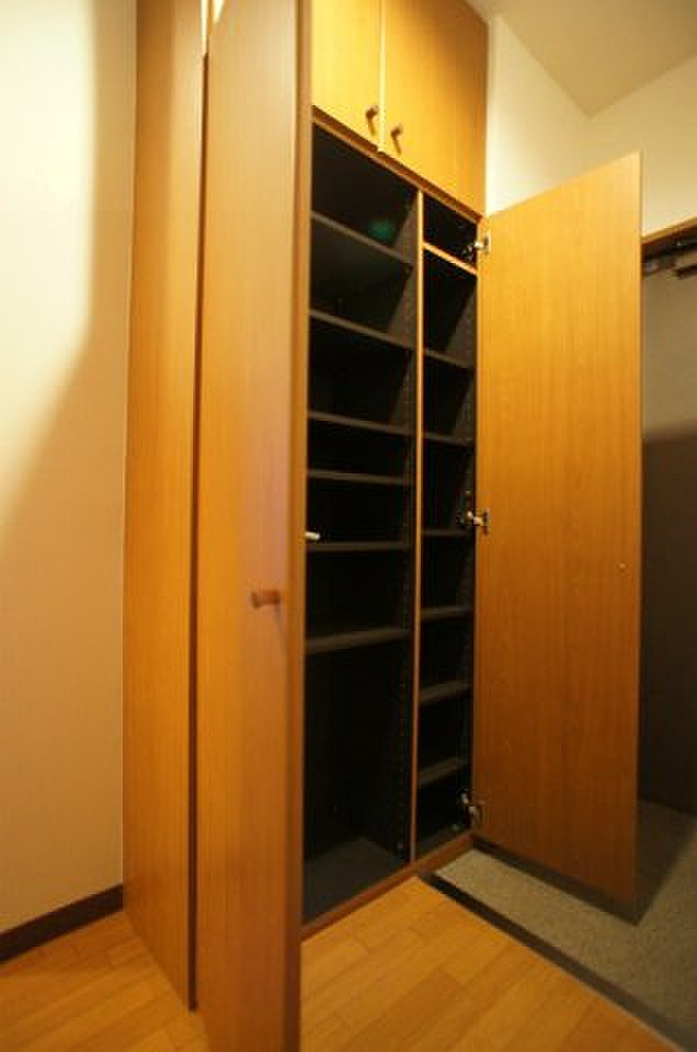 フォブールサウス【キャッシュバック対象物件】の玄関