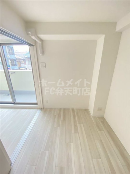 【寝室】 | La Benten | 使い勝手のいい寝室です