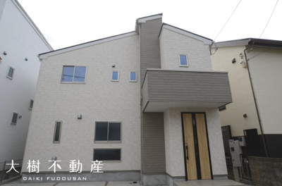 【外観】 | 海老名市上今泉５丁目　新築戸建て　全２棟【仲介手数料無料】 | 宅地建物取引士による不動産のご説明・現地のご案内、住宅金融普及協会住宅ローンアドバイザーが住宅ローンのアドバイスから融資実行までのお手伝いをしっかりサポートします♪