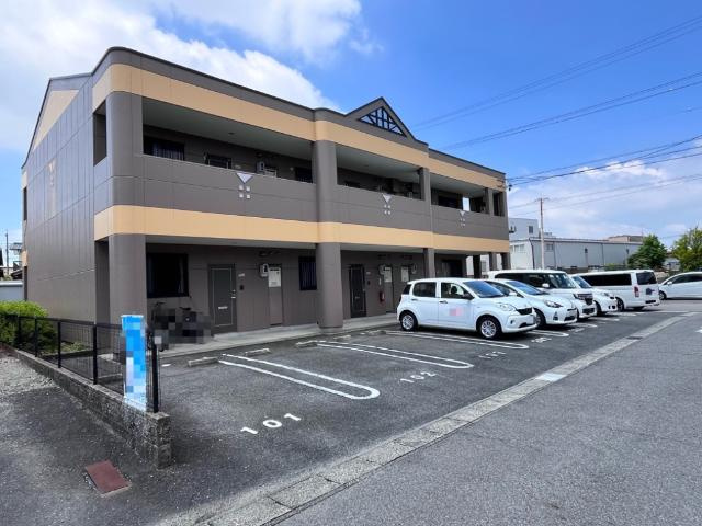 グリーンパレスⅡ　　刈谷市近郊の賃貸はクラスホーム刈谷店の駐車場|外観写真（昼）