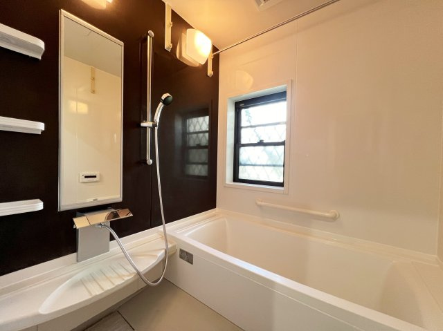 横浜市青葉区桂台二丁目戸建の浴室|ゆったり過ごせるお風呂です