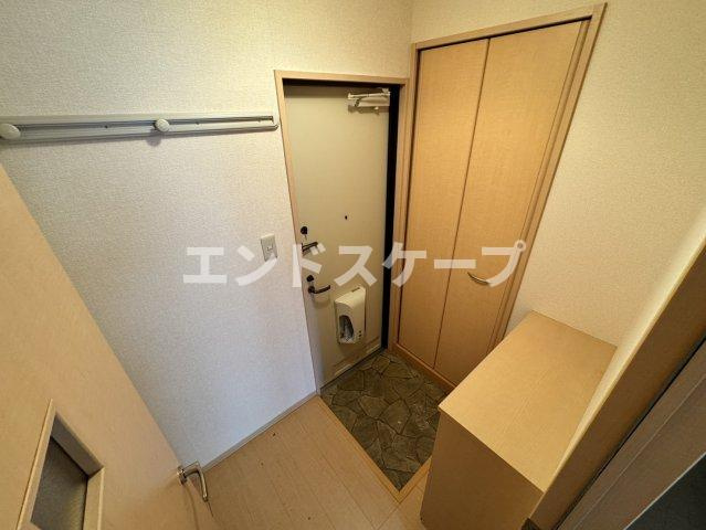プリマヴェーラの玄関|高崎、前橋エリアのお部屋探しはエンドスケープまで！お客様の理想お聞かせ下さい♪