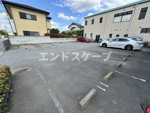 プリマヴェーラの駐車場|高崎、前橋エリアのお部屋探しはエンドスケープまで！お客様の理想お聞かせ下さい♪