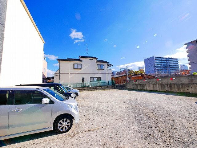 第１中村ビルの駐車場