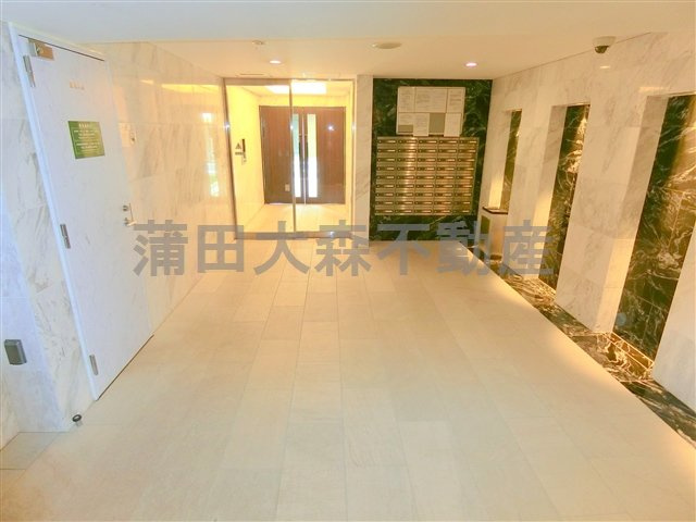 コンシェリア蒲田のエントランス|防犯カメラTVモニター付オートロック宅配BOXメールBOX　エントランス