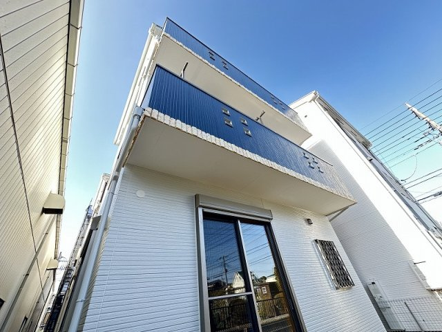 【外観】 | 志木市上宗岡4丁目　中古一戸建住宅　(志木本店) | 現地（2025年3月）撮影／2025年1月にリフォーム済みの中古物件です！リフォームにより、機能性や美しさが向上しており、長く安心してお住まいいただけます。