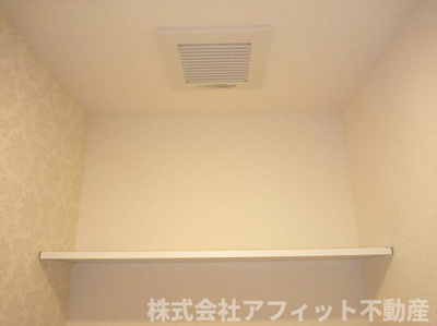 【その他】 | セジュール南町 | トイレ収納棚