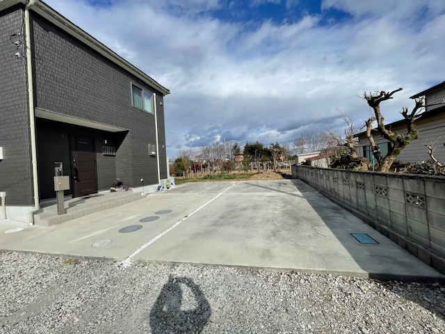 上里町七本木　中古3480の駐車場