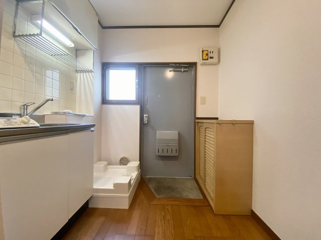 山口マンションの玄関