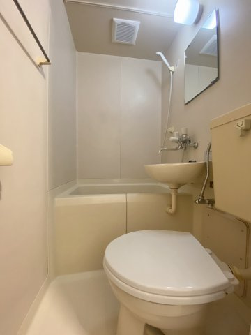 山口マンションの浴室