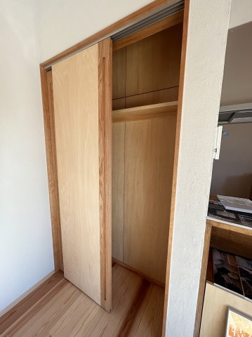 木田余東台1丁目　ガレージ付き住宅の収納|リビング収納