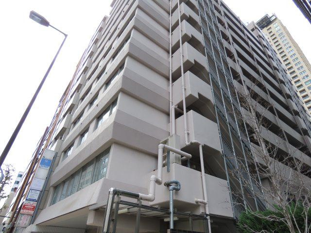 グランドピア長堀橋の外観