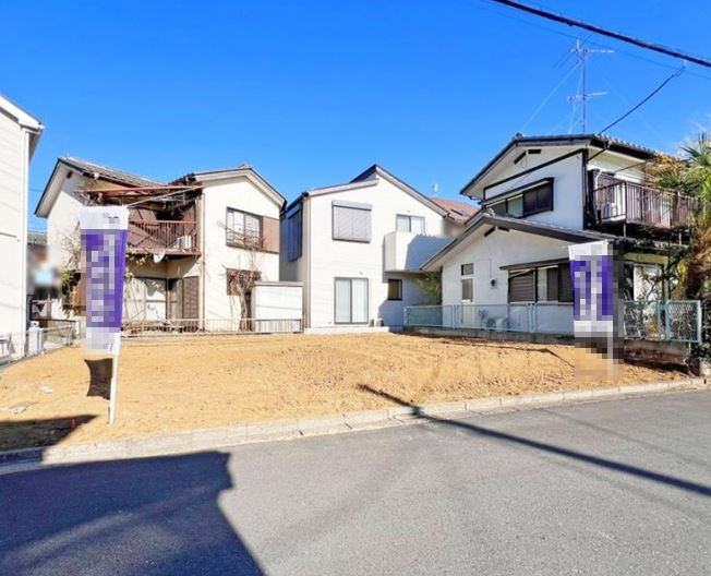 【土地】鶴ヶ島市脚折建築条件無し売地 全1区画の外観|南向きです！
スーパーやドラックストアも徒歩圏内！