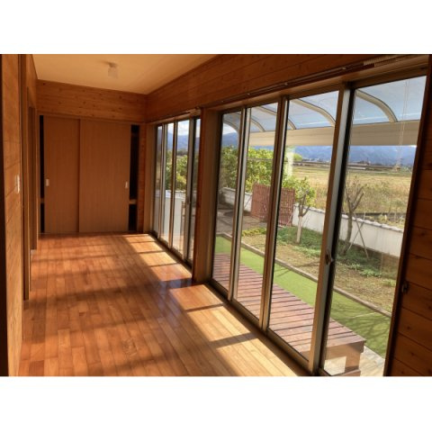 都城市甲斐元町の中古一戸建のその他|縁側